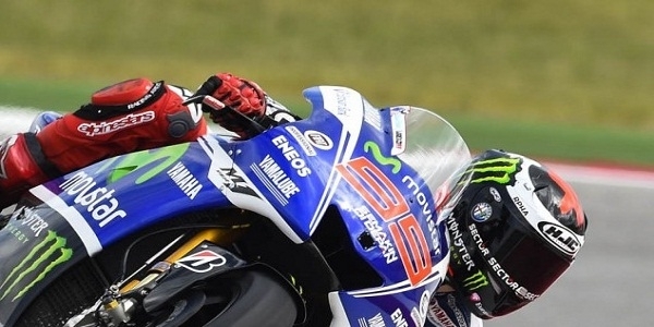 MotoGP Catalunya: Rossi batte ancora gli spagnoli in casa, Lorenzo centrato da Iannone.