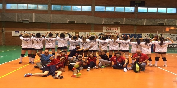 Pallavolo: la Fiamma Torrese vince in trasferta e conquista la promozione in serie B