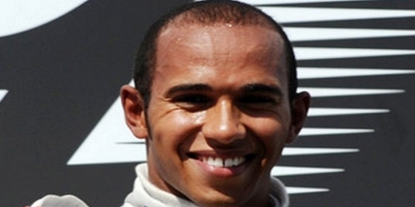 Hamilton vince in solitaria a Montreal, Vettel ai piedi del podio in rimonta