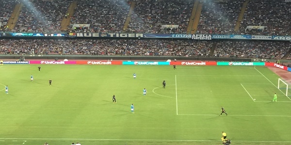 NAPOLI-NIZZA: 2-0. AZZURRI DEVASTANTI, UNICO NEO LE TROPPE OCCASIONI SPRECATE