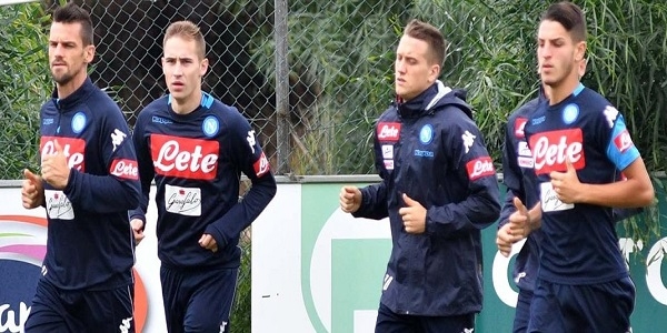 Castelvolturno: allenamento mattutino per gli azzurri. Chiriches a parte.