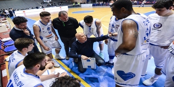 Basket: GeVi Sèleco Napoli, al PalaBarbuto c'è Siena per tener viva la speranza salvezza