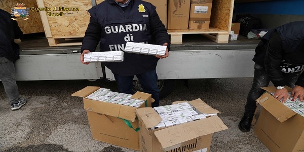 Afragola: la GDF sequestra 5 quintali di sigarette di contrabbando