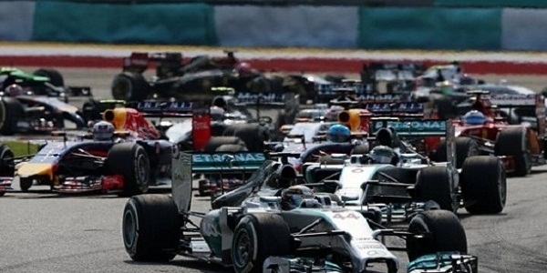 GP Cina: Ricciardo in rimonta vince una gara imprevedibile, delusione Ferrari