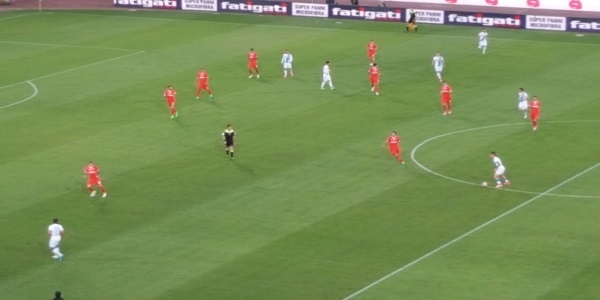 Napoli - Crotone: ultimo atto di una stagione da record conclusa con l'amaro in bocca