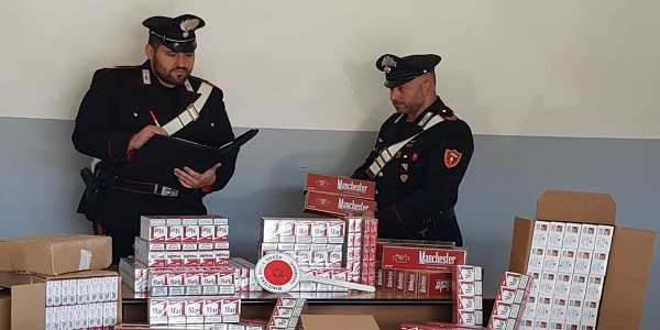 Afragola: trovata in possesso di 137 kg. di sigarette di contrabbando, arrestata dai carabinieri