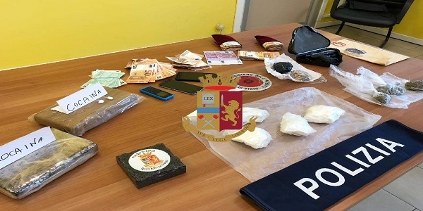 Portici: operazione antidroga della polizia, arrestate 3 persone