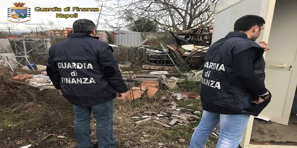 Napoli: accusato di rapina, 20enne arrestato dalla polizia