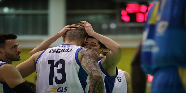 Basket: la GeVi Napoli vince il derby con Pozzuoli 75-53. E' il sesto successo di fila