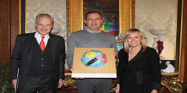 de Magistris ha ricevuto Lene Thun, presidente della fondazione Thun ONLUS
