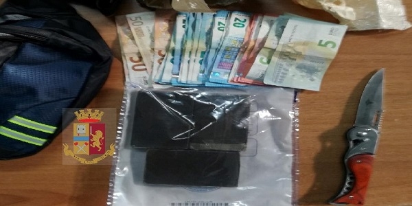 Nola: trovato in possesso di droga, arrestato dalla polizia