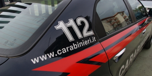 Brusciano: nella notte esplode bomba carta nel rione 219, indagano i carabinieri