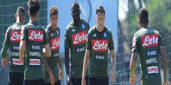 Castelvolturno: azzurri al lavoro, palestra per Milik
