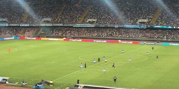 Napol - Genk 4 - 0: gli azzurri vincono in scioltezza e centrano il passaggio agli ottavi