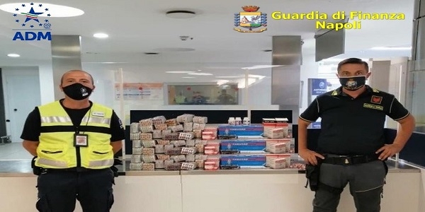 Napoli: GDF e Agenzia Dogane sequestrano 3.700 compresse di farmaci illegali