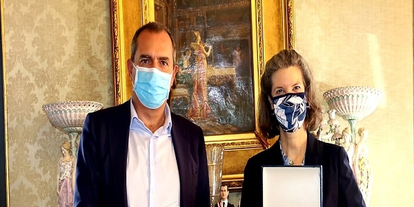 de Magistris ha ricevuto il Ministro per gli Affari Politici dell’Ambasciata USA in Italia