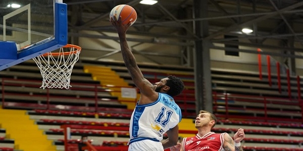 Gevi Napoli Basket - Lux Basket Chieti 90-85. Sacripanti: compatti nel momento di difficoltÃ