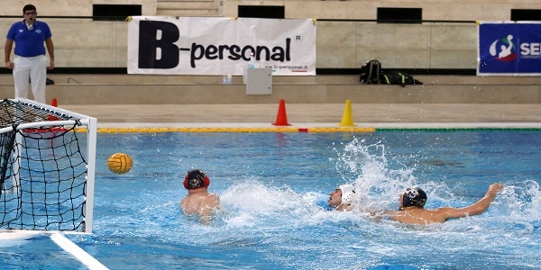 Pallanuoto: il Posillipo domani a Savona per il recupero della terza giornata