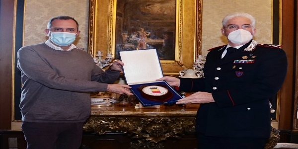 Napoli: de Magistris ha incontrato il Generale dei Carabinieri Detalmo Mezzavilla