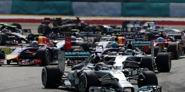 Gp Italia a Monza: patatrac Hamilton-Verstappen, Ricciardo ne approfitta e vince a sorpresa
