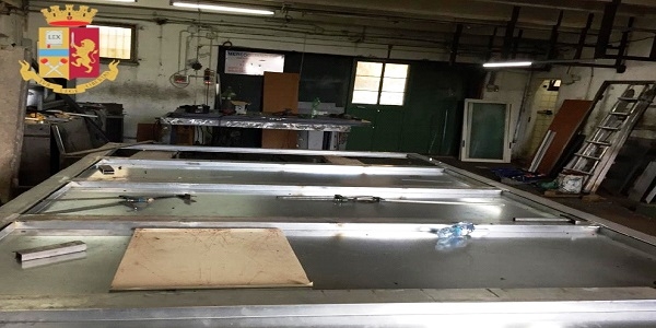Napoli: sequestrata un'officina abusiva. Sanzionato il titolare