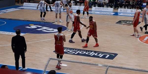 Gevi Napoli Basket-Carpegna Prosciutto Pesaro 84-85, Buscaglia: complimenti a tutti