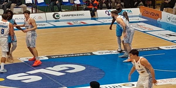 Gevi Napoli Basket-Nutribullett Treviso 84-82. Una vittoria sofferta ma importante