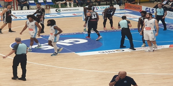 GeviNapoli Basket: nota in merito all\'infortunio di Robert Johnson