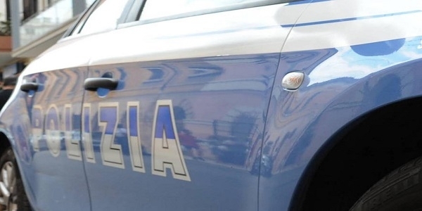 Napoli: la polizia arresta uno spacciatore