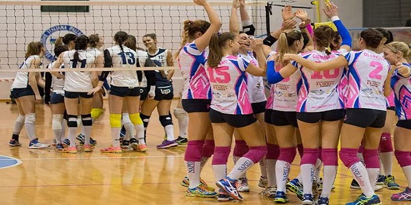 IL NAPOLI VOLLEY BATTE OSTIA E TORNA A SORRIDERE.