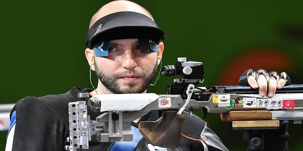 Campriani d'oro con record olimpico nella carabina 10 metri. E' la sua terza medaglia ai Giochi