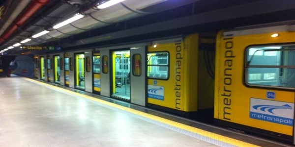 Napoli: Metro Linea 1, via libera al terzo treno nuovo. Aumenta la capienza complessiva