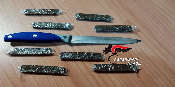 Monte di Procida: nascondeva hashish in casa, arrestato dai carabinieri