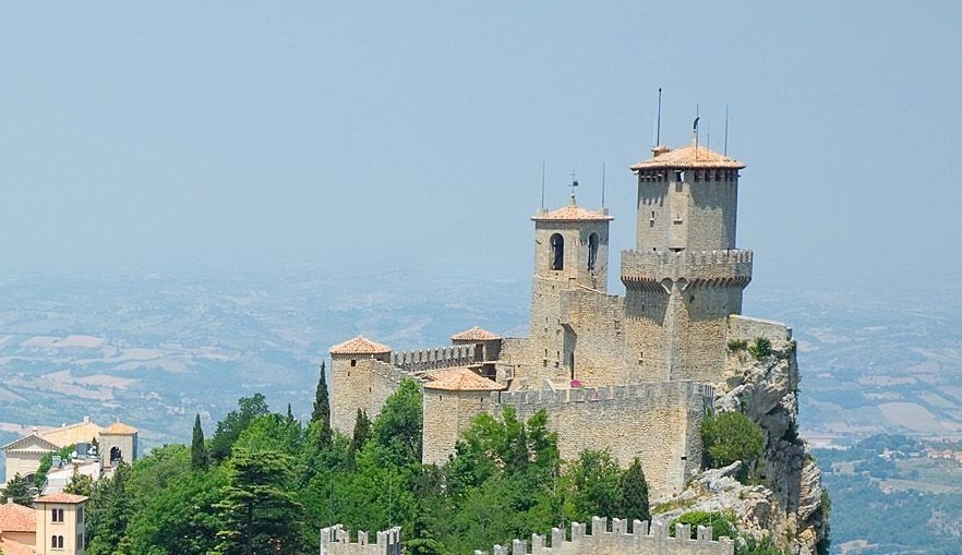 Un viaggio a San Marino, sospesi tra storia e leggenda