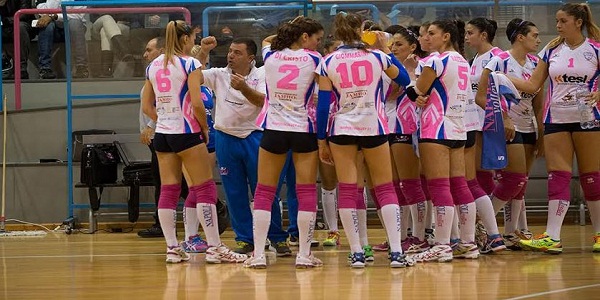 Napoli Volley: domani alle 19.30 il derby con Arzano.