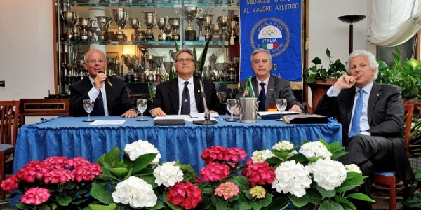 Il Circolo Savoia ospita l' Assemblea Amova. Standing ovation per il Presidente Maffei