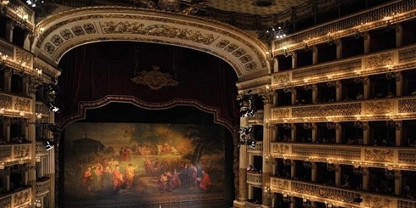 NAPOLI: NUOVE INIZIATIVE FOR FAMILIES AL TEATRO DI SAN CARLO.
