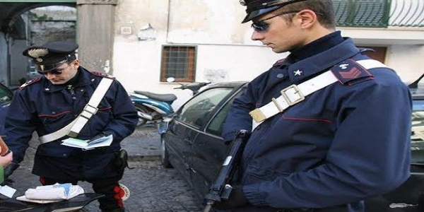 Napoli, Rione Sanità : i carabinieri scoprono 10 persone alla guida senza patente.
