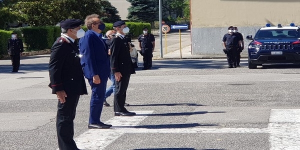 Napoli: visita del Prefetto alla 'Caretto', sede del Reggimento Carabinieri Campania