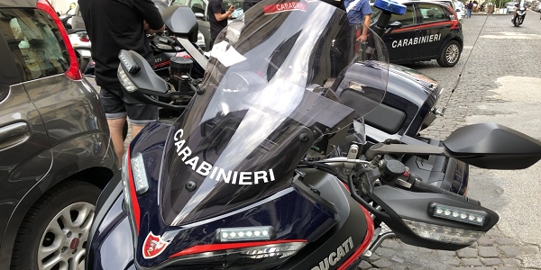 Napoli, Rione Sanità : continuano i controlli dei CC, in un mese sequestrati 491 scooter