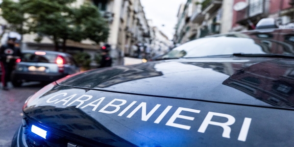 Napoli: i Carabinieri denunciano 16 parcheggiatori abusivi