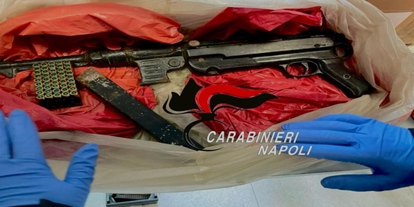 Napoli, Rione Sanità: i CC tornano nei cunicoli e rinvengono un fucile mitragliatore