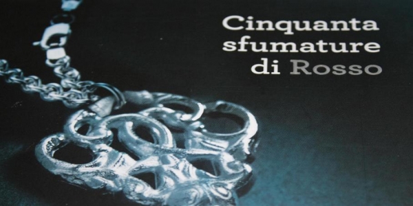 Libri: Cinquanta sfumature di rosso