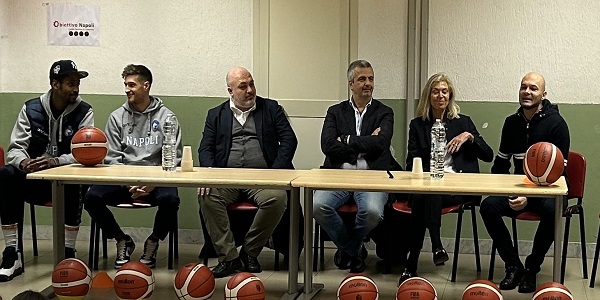 Napoli Basket e Fondazione Laureus Italia inaugurano un nuovo canestro
