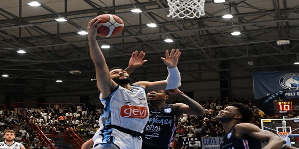 Generazione Vincente Napoli Basket - Happy Casa Brindisi 90-71