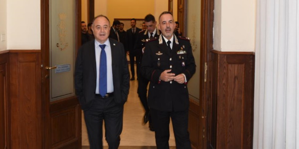 Napoli: il Procuratore Capo Nicola Gratteri in visita alla caserma Pastrengo