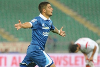 Solo Insigne accende una scialba Italia.