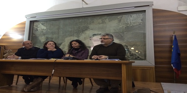 Libri: presentato ieri 'Cara Esmeralda,...', vincitore del premio Premio Letizia Isaia 2014.