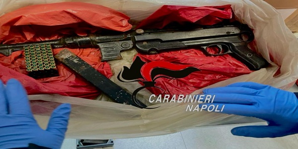 Napoli, Rione Sanità: i CC tornano nei cunicoli e rinvengono un fucile mitragliatore