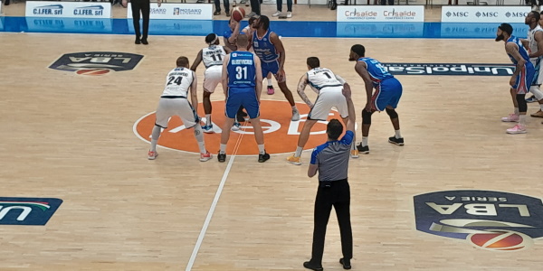 La Gevi Napoli Basket batte anche Treviso e continua la sua corsa